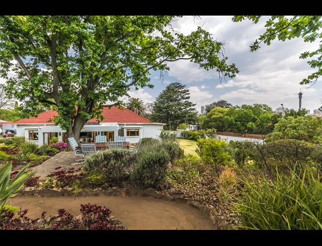 3 BEDROOM HOUSE TO LET IN HOUGHTON ESTATE
